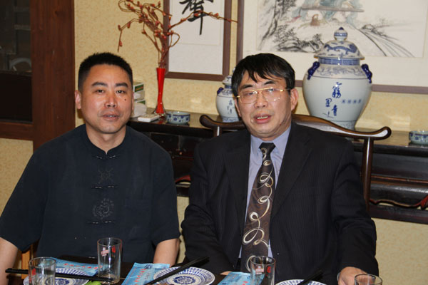 “棋聖”聶衛(wèi)平蒞臨池州天方茶苑，暢談茶道和棋道