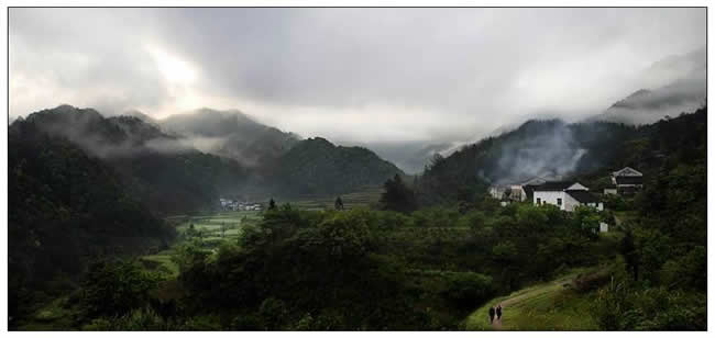 優(yōu)秀獎(jiǎng)  何聲林《大山》
