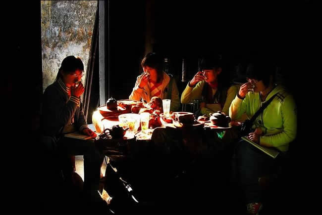 優(yōu)秀獎(jiǎng)  虞憲民《品茶》